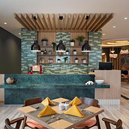 Maxonehotels At Kota Harapan Indah-Bekasi Esterno foto