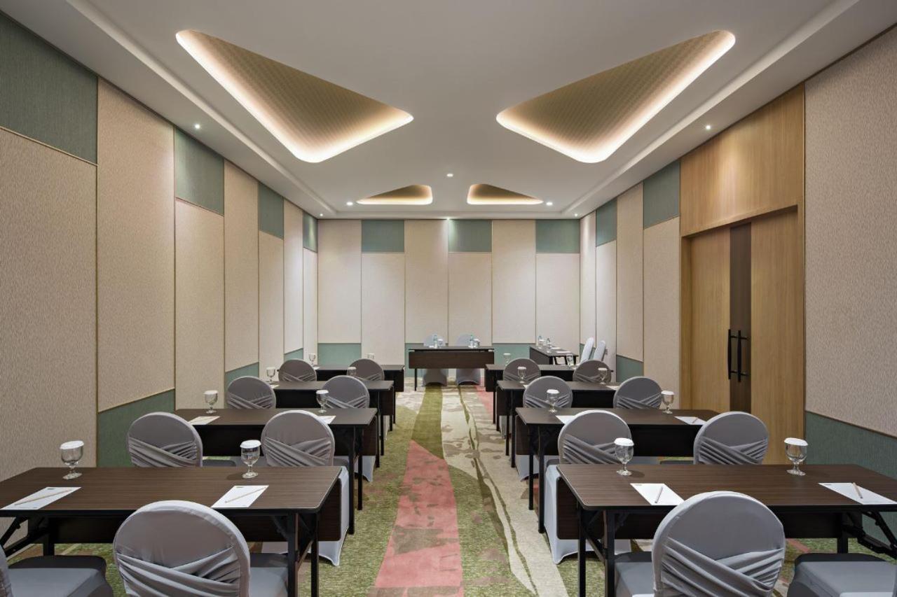 Maxonehotels At Kota Harapan Indah-Bekasi Esterno foto