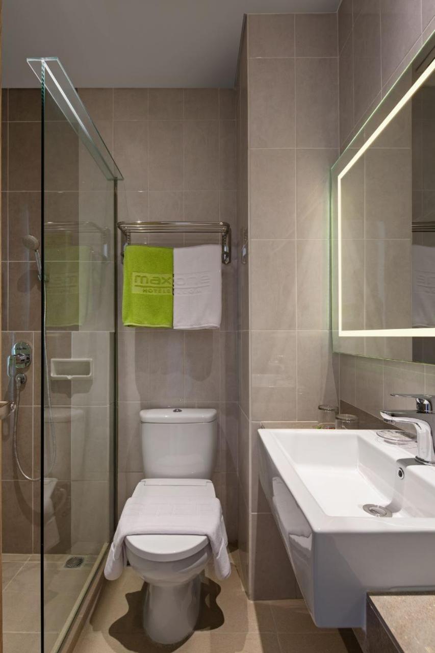 Maxonehotels At Kota Harapan Indah-Bekasi Esterno foto